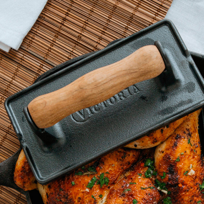 Prensa para Carne Hierro Fundido Esmaltado 11x21cm Victoria