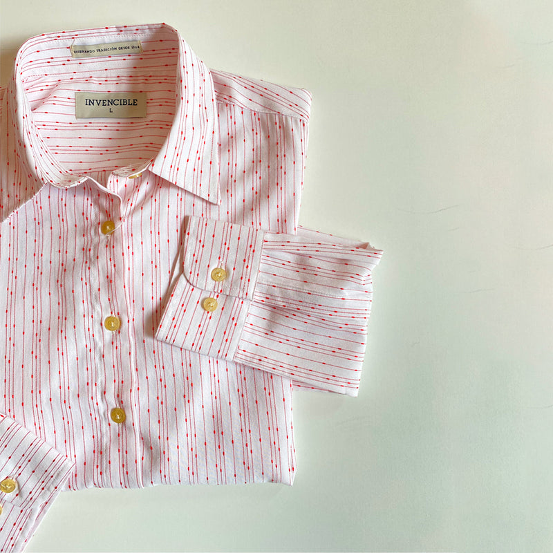 Camisa Invencible Dama Manga Larga Blanca con Lineas Rojas