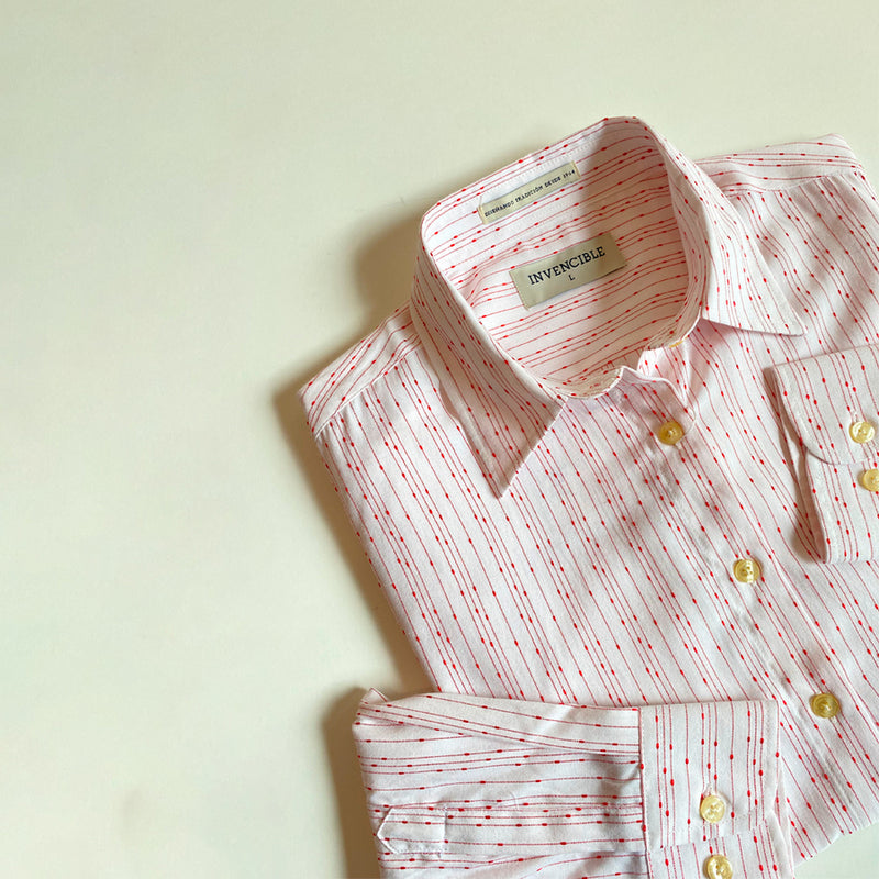 Camisa Invencible Dama Manga Larga Blanca con Lineas Rojas